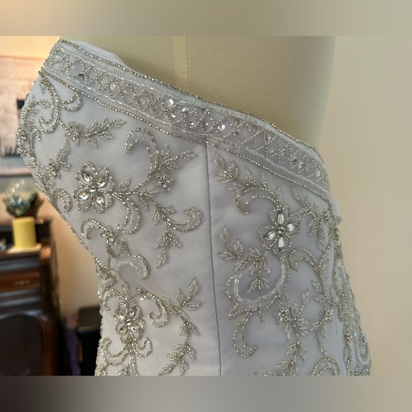 Brand new with tags Alfred Angelo Disney Collection Ariel. Style #249. - Picture 7 of 8